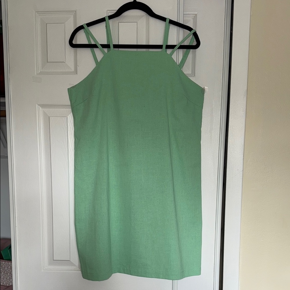 Green Sleeveless Women's Top. Brazilian